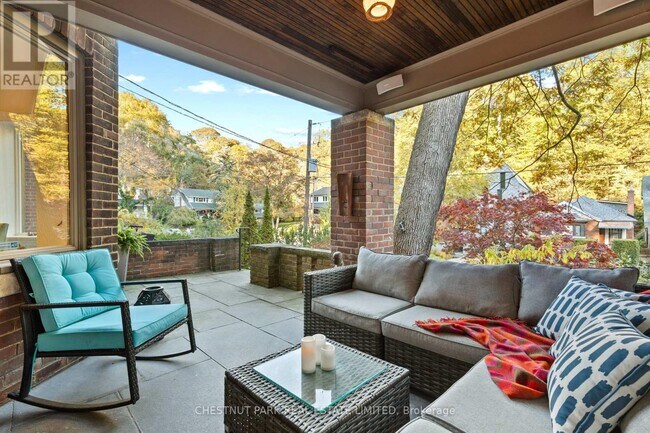 Photo du bâtiment - 184 Neville Park Blvd