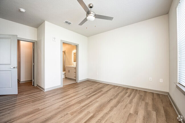 2BR, 2BA - 1,122SF - Primary Bedroom - Madison Pointe Apartments