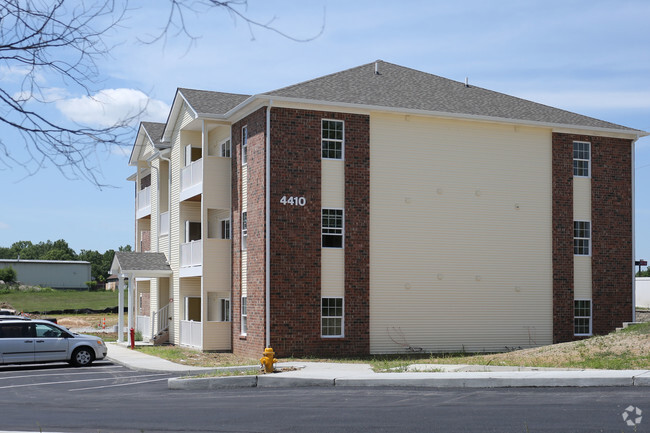 Building Photo - Captiva Crossing Apartments