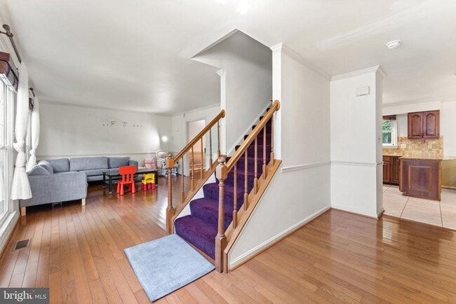 Building Photo - 8000 Sandburg Ct