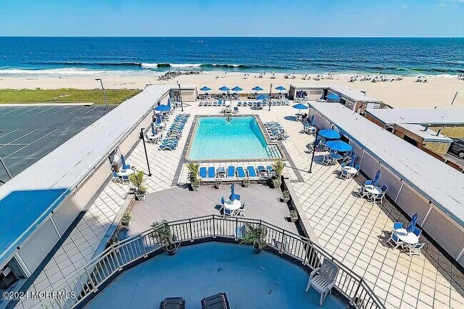 Foto del edificio - 787 Ocean Ave N