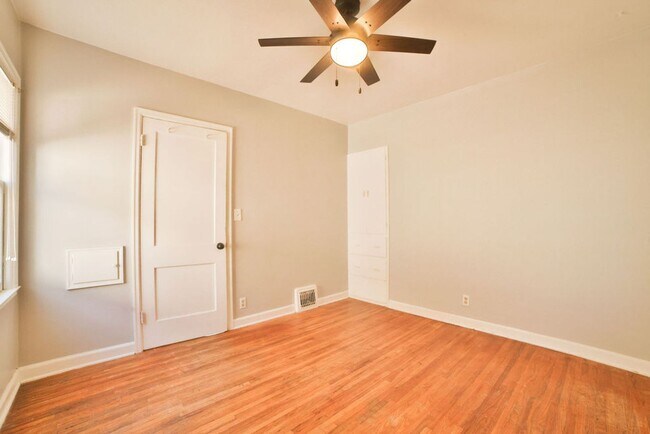 Foto del edificio - 715 S West Ave