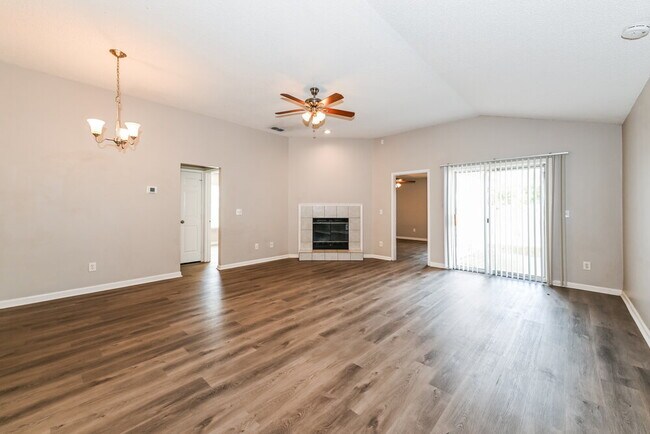 Foto del edificio - 3578 Caroline Vale Blvd