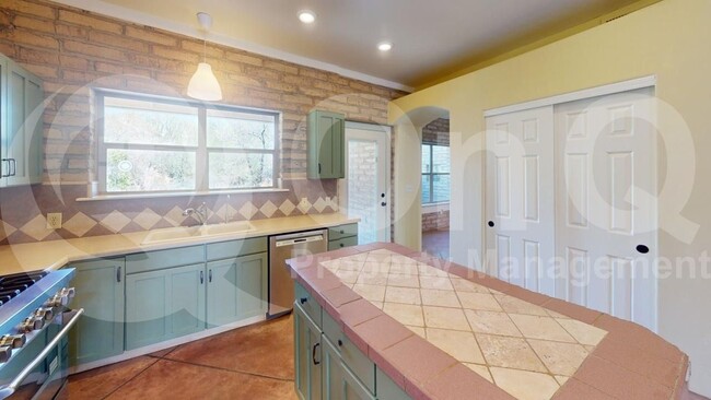 Building Photo - 3055 N Gaia Pl