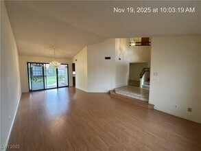 Building Photo - 398 Decareo Ct