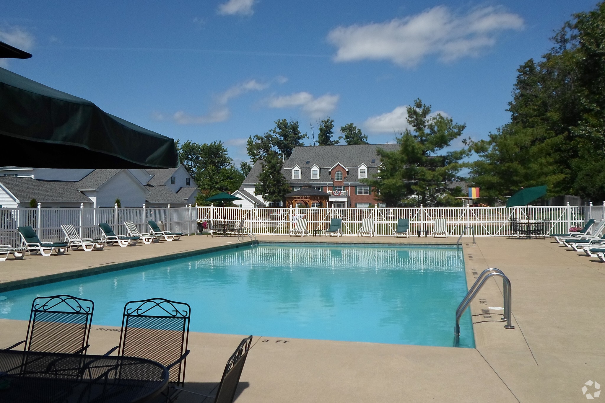 Hunters Manor – photo 3