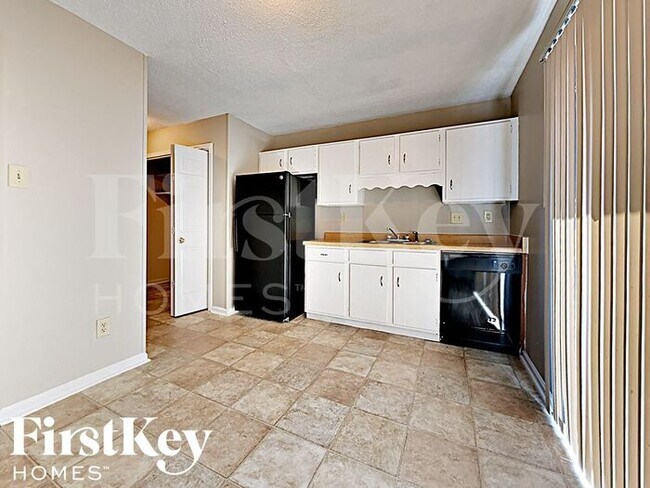 Foto del edificio - 6773 Rockbrook Dr