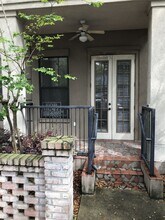 Building Photo - 1418 NW 3rd Ave