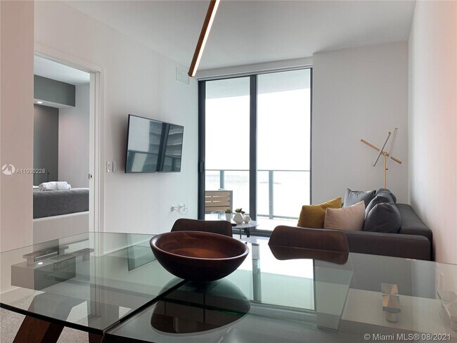 Foto del edificio - 501 NE 31st St