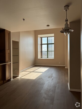Building Photo - 270 E Highland Ave