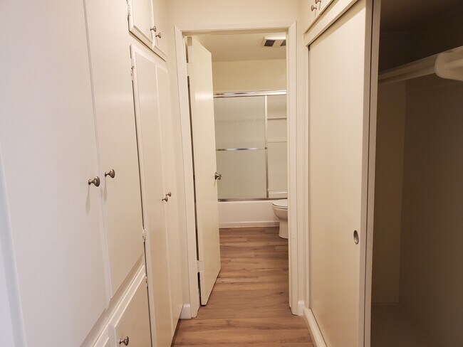 Foto del edificio - 432 N Monterey St