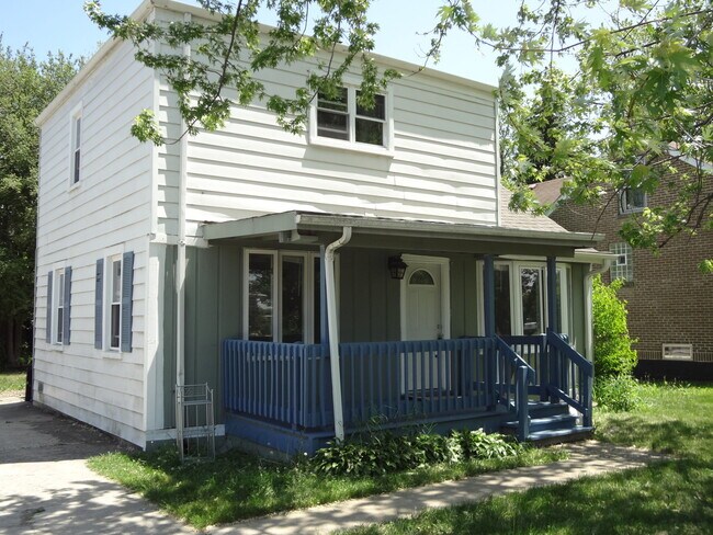 Building Photo - 4115 N Lincoln St