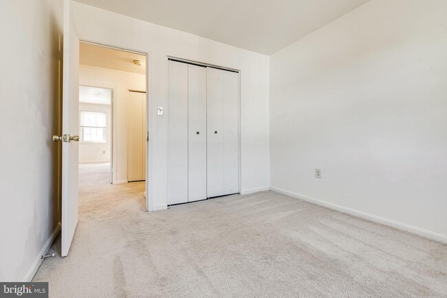 Building Photo - 8116 Rhodell Ln