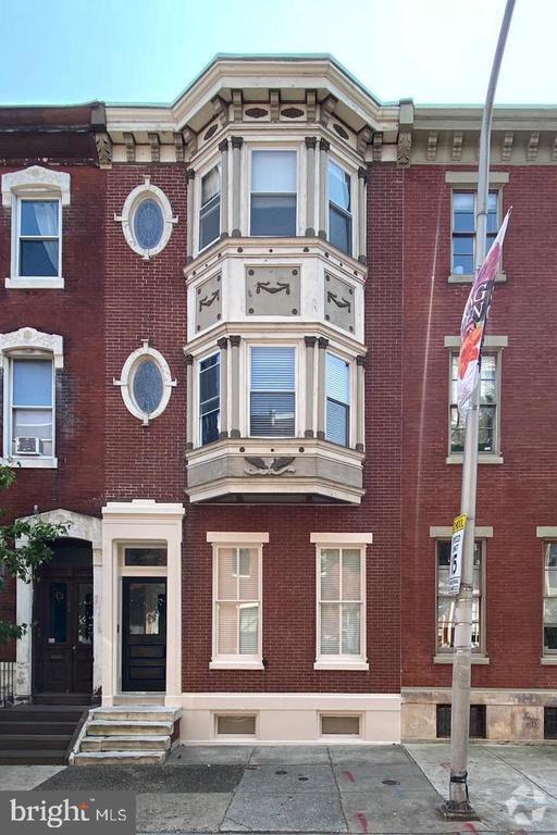 Building Photo - 1728 Mt Vernon St