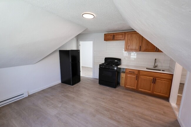 Photo - 8 Colonial Avenue Unit 3 Apartment