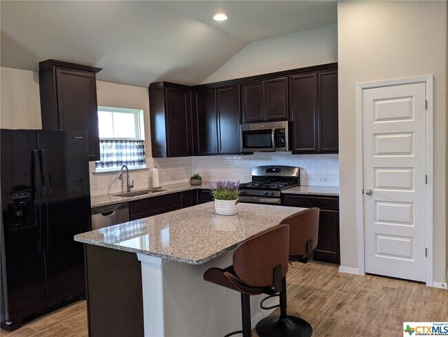 Foto del edificio - 240 Sage Meadows Dr
