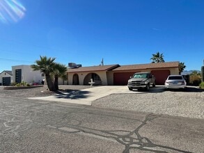 Building Photo - 2990 Yuma Dr
