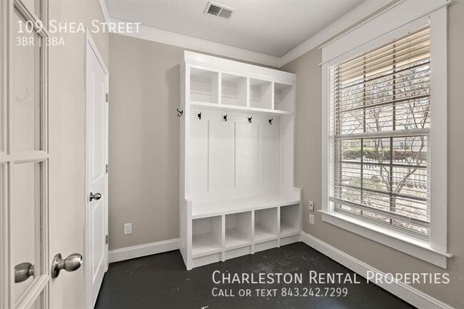 Foto del edificio - 109 Shea St