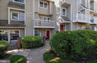 Building Photo - 5716 Chapman Mill Dr