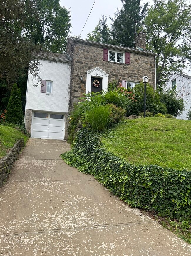 Foto del edificio - 10 Allendale Pl