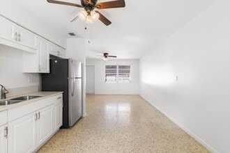 Building Photo - 2421 Patterson Ave