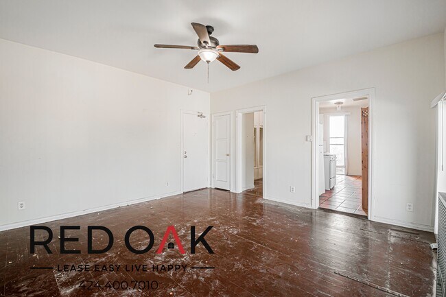 Foto del edificio - 835 S Oxford Ave