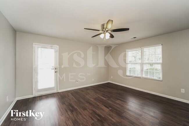 Building Photo - 5327 Artesa Ct