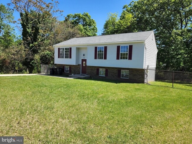Building Photo - 2904 White Pine Ct