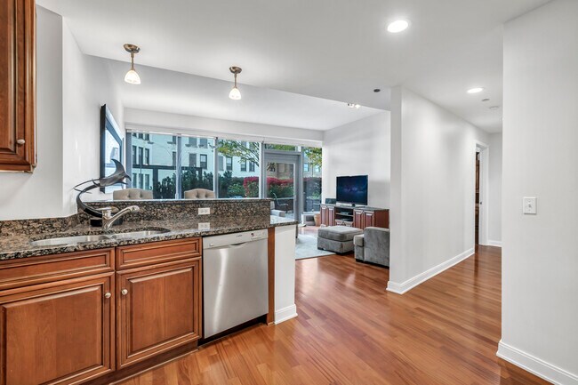 Building Photo - 60 E Monroe St