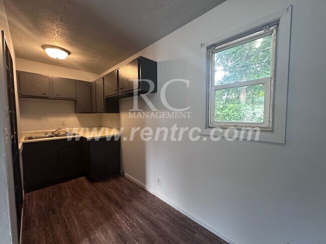 Foto del edificio - 1227-4 Clarence-