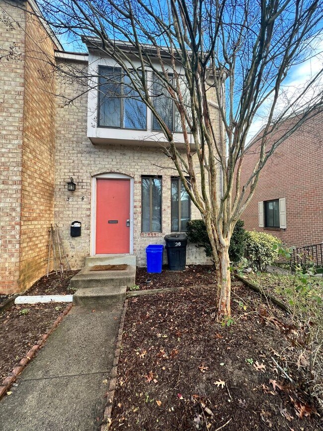 Foto del edificio - Amazing 2 BR/2 BA EOG Townhome in Montgome...