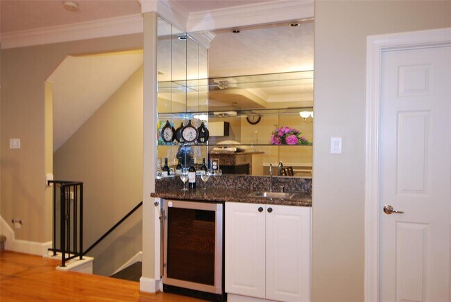 Foto del edificio - 2426 Dorrington St