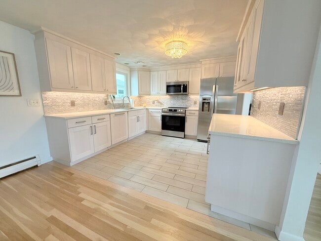Kitchen - 74 Grover St