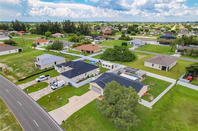Foto del edificio - 421 Tropicana Pkwy E