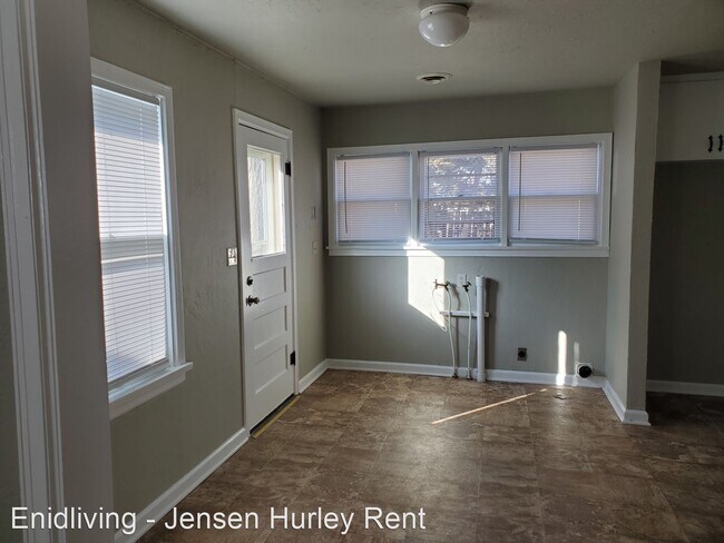 Building Photo - 3 br, 1 bath House - 2614 W Cherokee