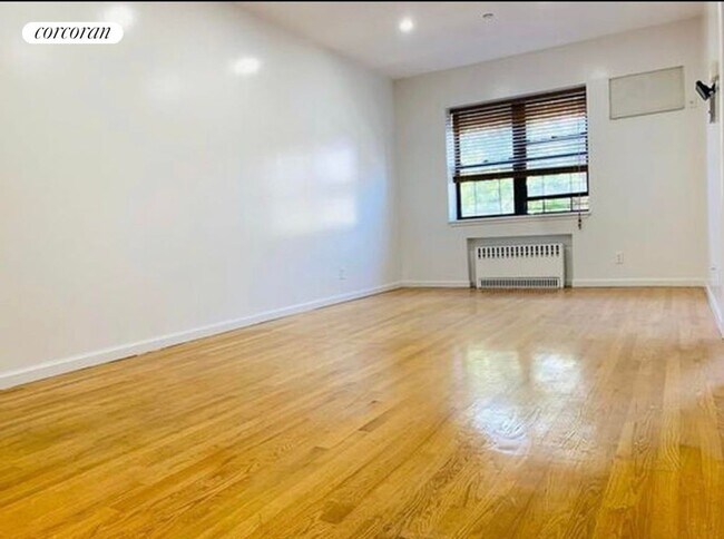 Foto del edificio - 6 Stanhope St