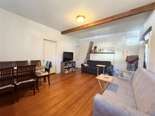 Foto del edificio - 407 W 35th St