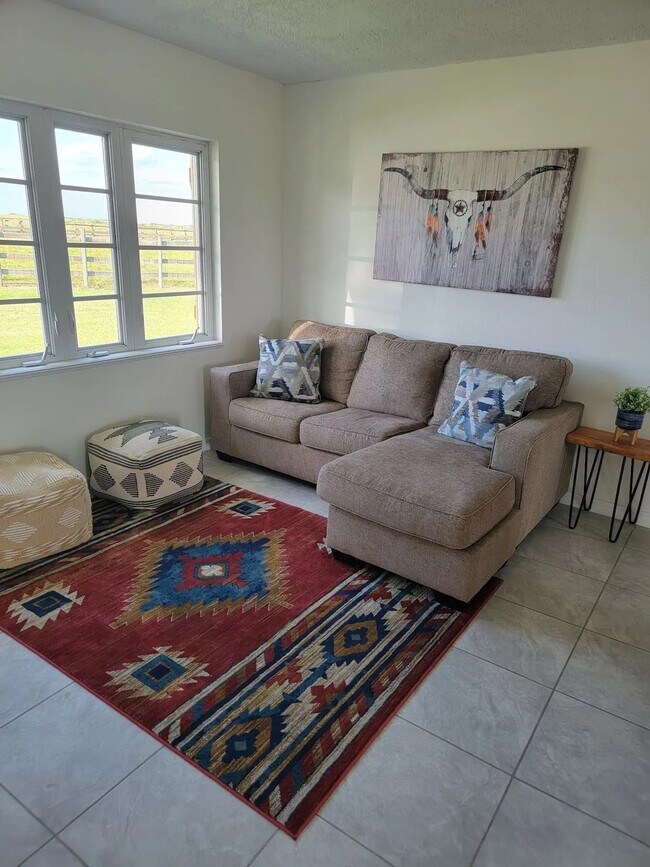 Building Photo - 10521 FL-674