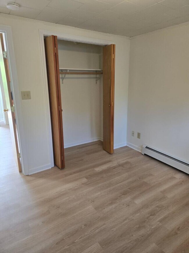 Foto del edificio - 155 School Ave