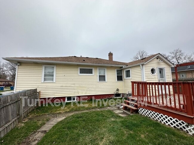 Building Photo - 3734 148th Pl