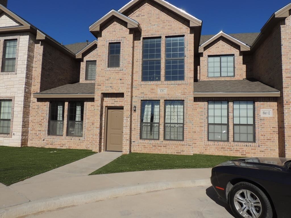 Primary Photo - 3001-312C Pointer Ln