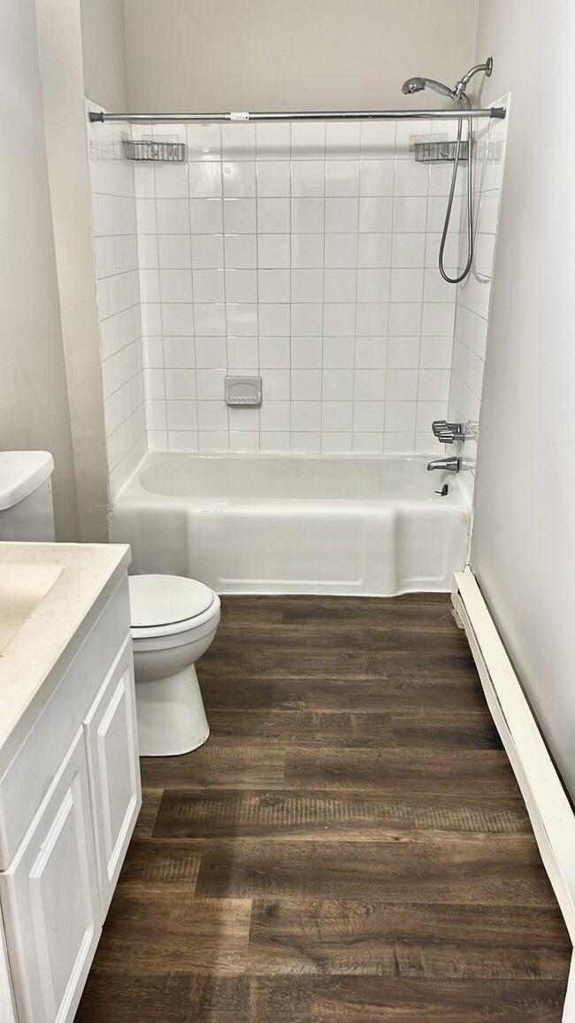 Building Photo - 263 S 62nd St