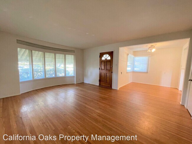 Foto del edificio - 2 br, 1 bath House - 90 North Joanne Avenue