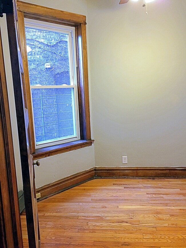 2nd Bedroom - 5339 S Maryland Ave