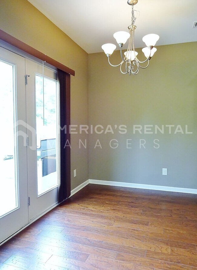 Foto del edificio - Gorgeous Home Available for Rent in Calera...