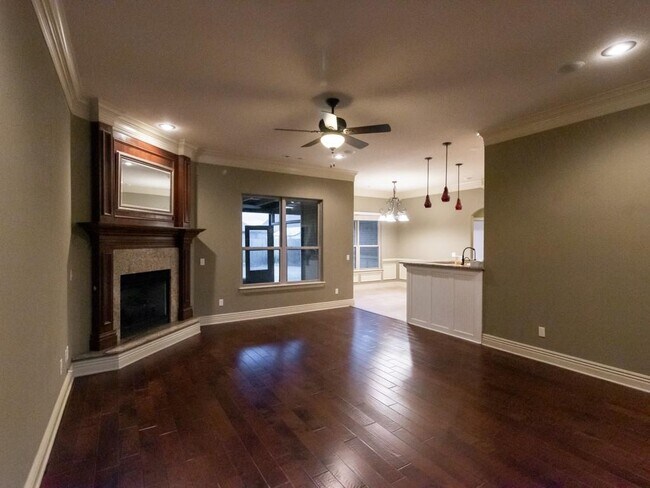 Building Photo - 4005 SW Summerbrook St