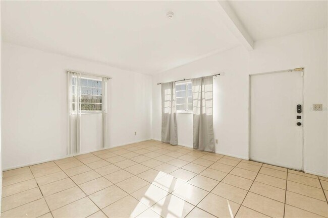 Foto del edificio - 2615 9th Ave Dr E