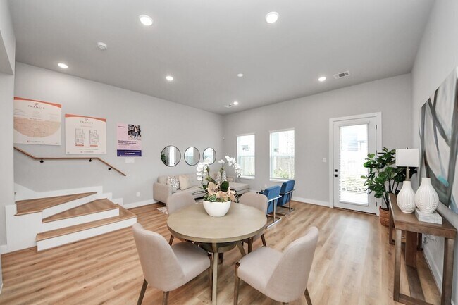 Foto del edificio - 5809 Francis Oak Ln