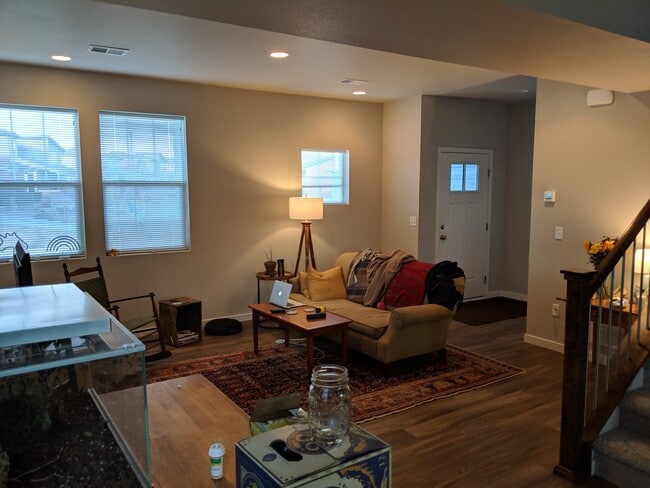 Building Photo - 2168 Lager St