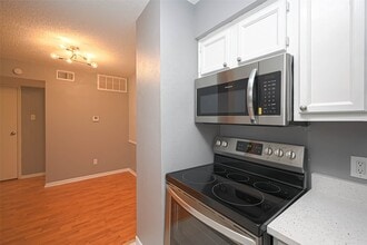 Building Photo - 2120 El Paseo St